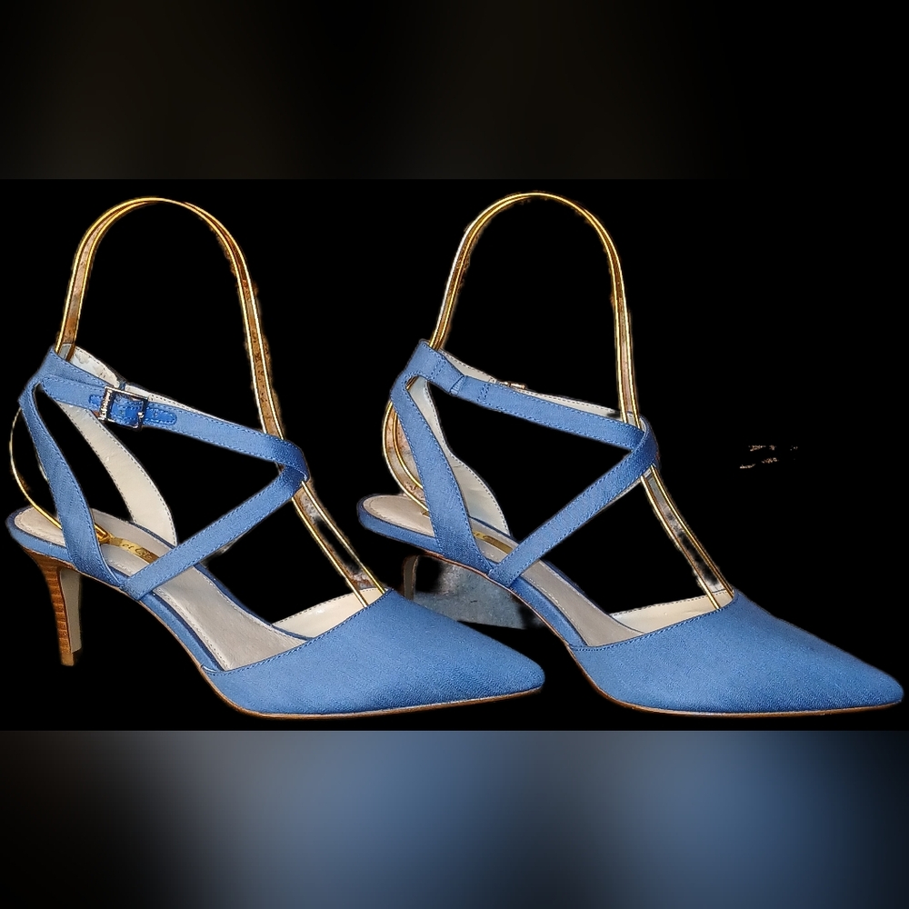Louise et Cie Women's Blue Strappy Heels. (Size 8M/38 1/2)
